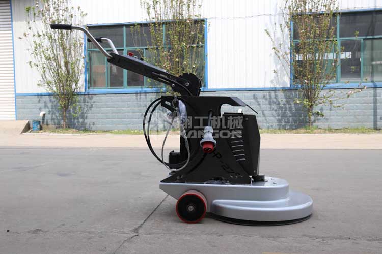 拋光機是為了讓地面表面有光澤，需要先研磨后才可以拋光。拋光分為粗拋和精拋，這時候可以使用拋光機，配合拋光墊，提高地面的光澤度。高速地坪拋光機讓你輕松完成地坪拋光工作，提高地坪亮度。