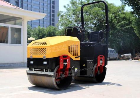 壓路機型號多？根據(jù)工程量選擇準沒錯